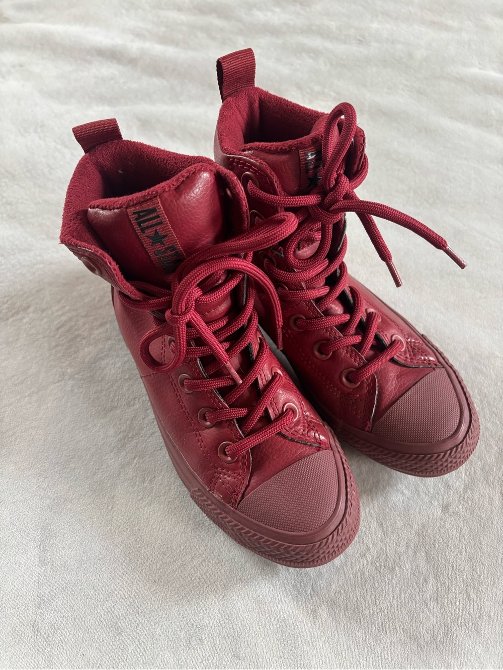 Converse Chuck Taylor All Star Berkshire Boot Hi Top Burgundy Junior Size 1